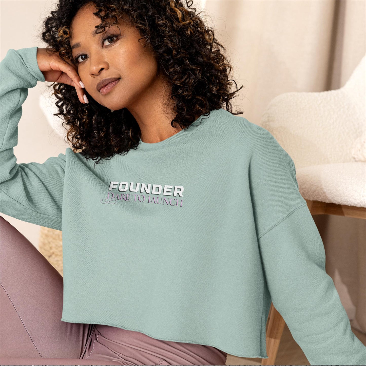 FOUNDER Crop Sweatshirt